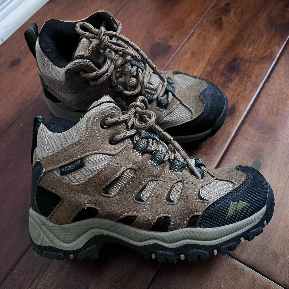 Kids Waterproof Hiking Shoes